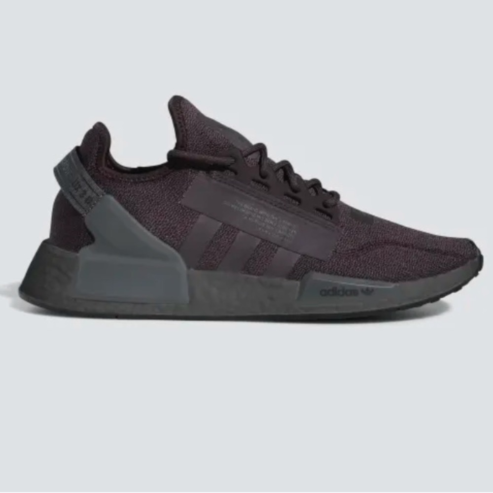 ⭐️Host Pick⭐️ NIB New Adidas Originals NMD R1.V2 Athletic Shoes, 7/10/12/11 - Picture 2 of 10